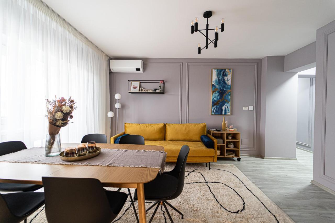 Delux Suite Bacău Extérieur photo