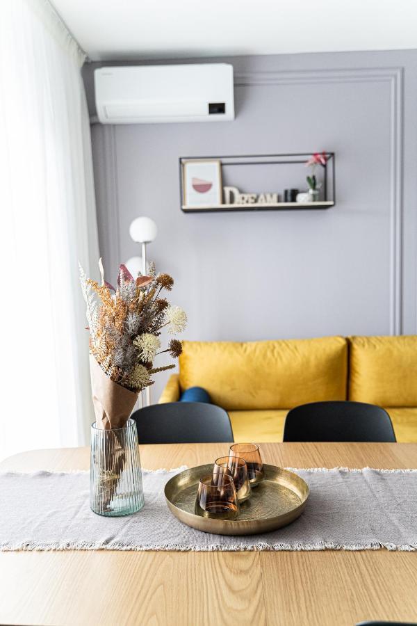 Delux Suite Bacău Extérieur photo