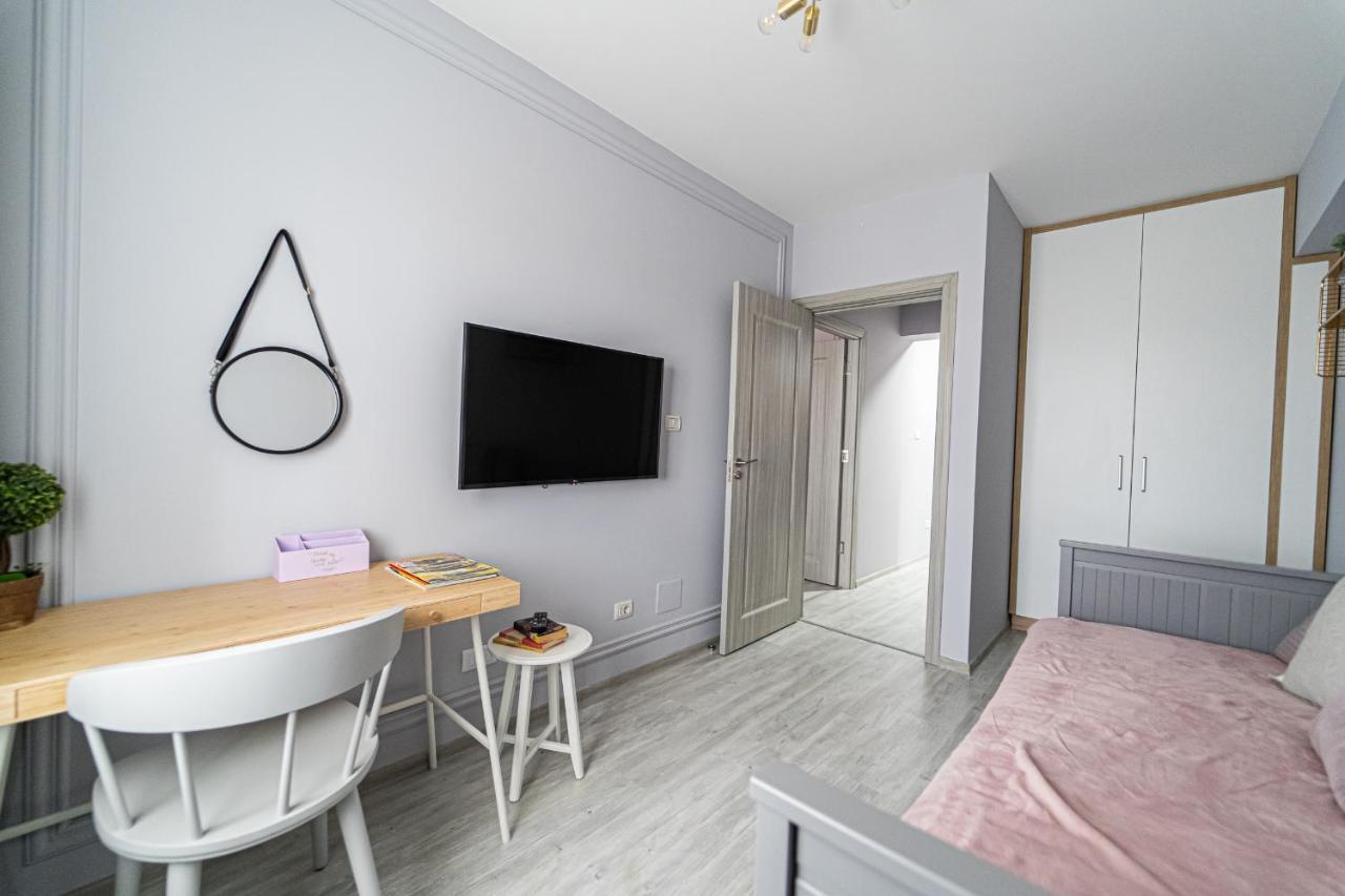 Delux Suite Bacău Extérieur photo