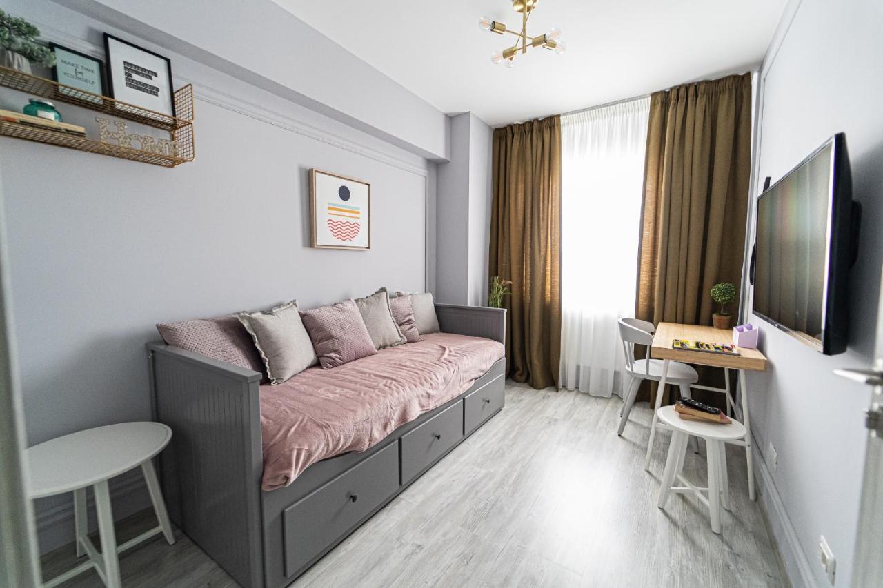 Delux Suite Bacău Extérieur photo