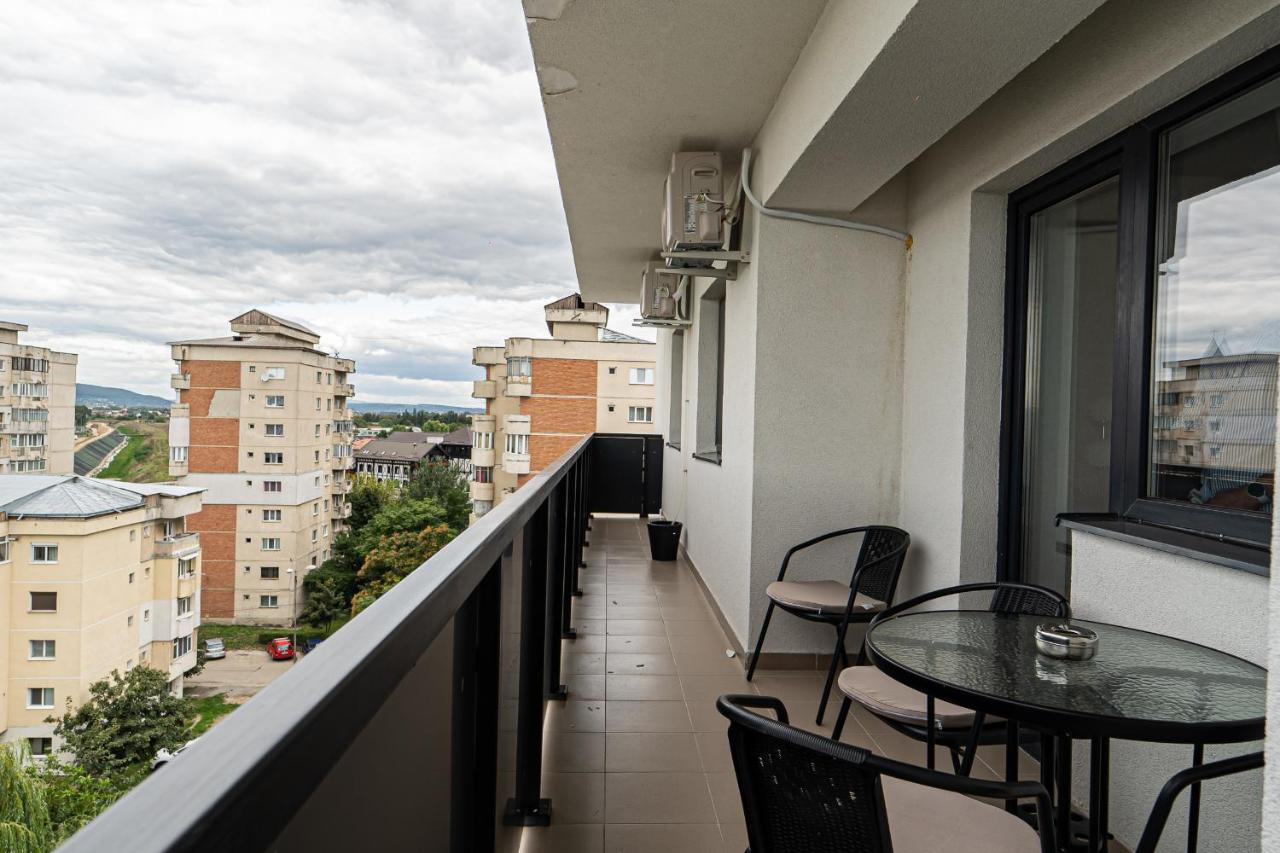 Delux Suite Bacău Extérieur photo